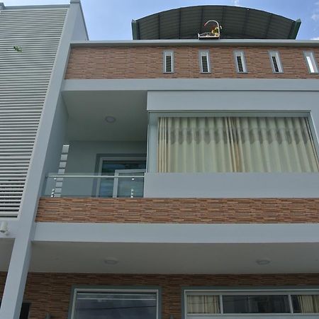 Nhà Nghỉ HOA LÝ Chau Doc Exterior foto