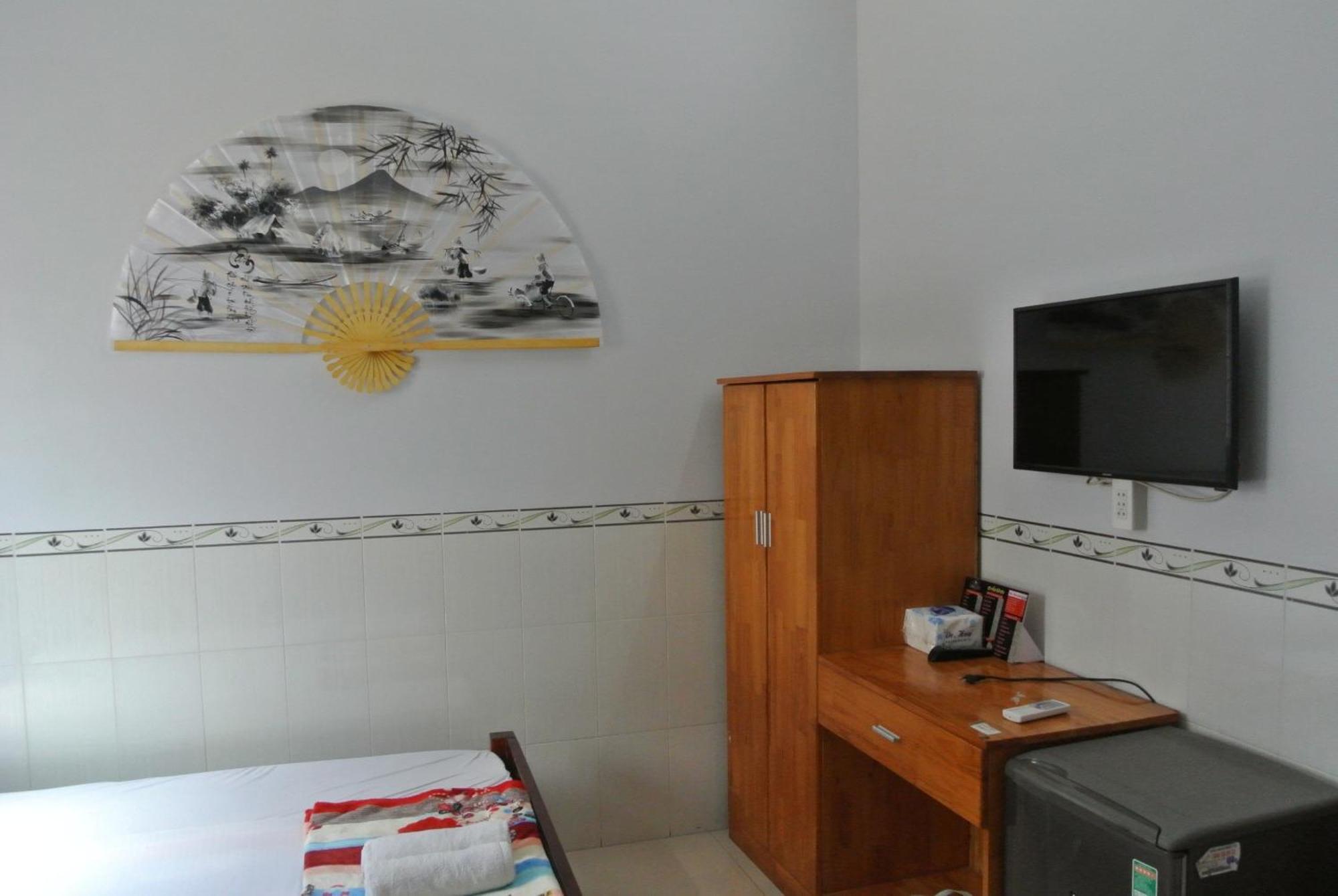 Nhà Nghỉ HOA LÝ Chau Doc Exterior foto
