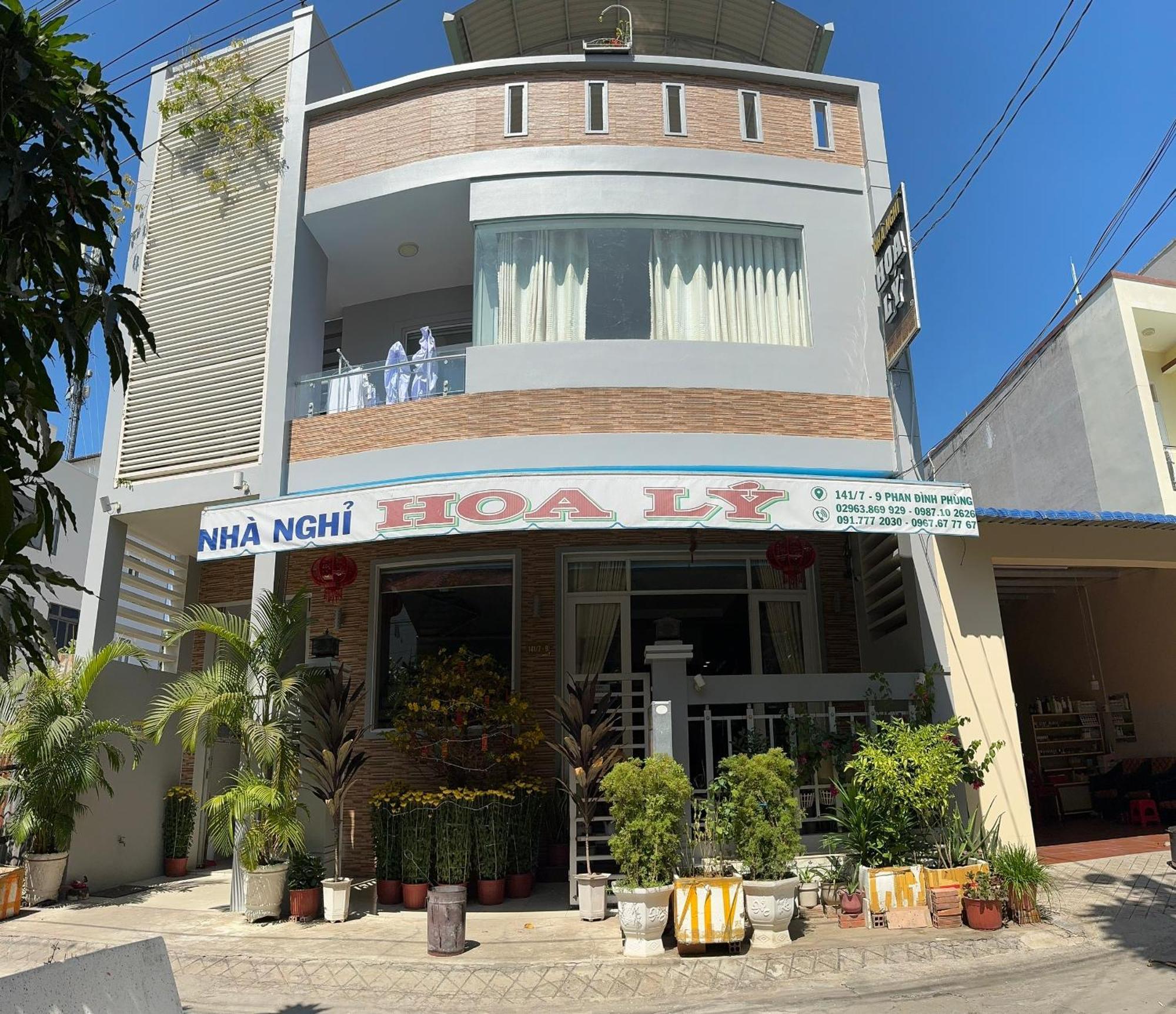 Nhà Nghỉ HOA LÝ Chau Doc Exterior foto