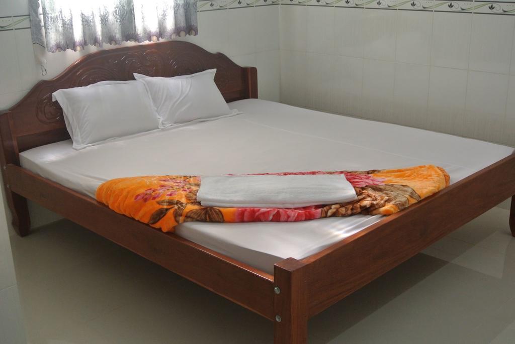 Nhà Nghỉ HOA LÝ Chau Doc Exterior foto